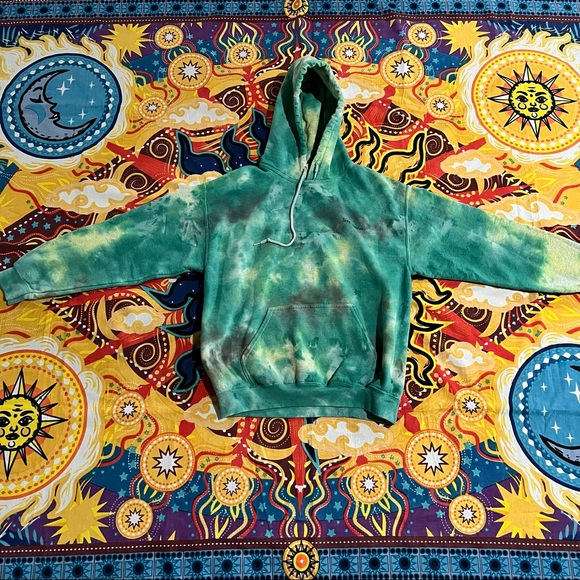 Tops - IETS FRANS tye dye hoodie in green